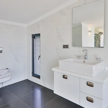 Villa 4 Bedroom - 4780 *