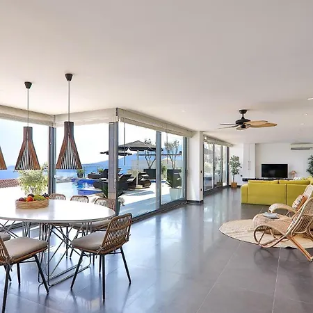 4 Bedroom - 4780