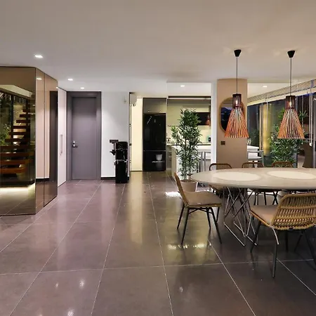 4 Bedroom - 4780 Villa *