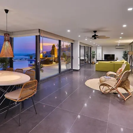 Willa 4 Bedroom - 4780 *