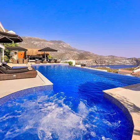 4 Bedroom - 4780 Villa *